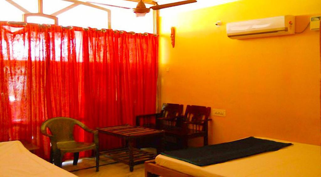 Hotel Sri Devi Comforts Chikmagalur Exterior photo